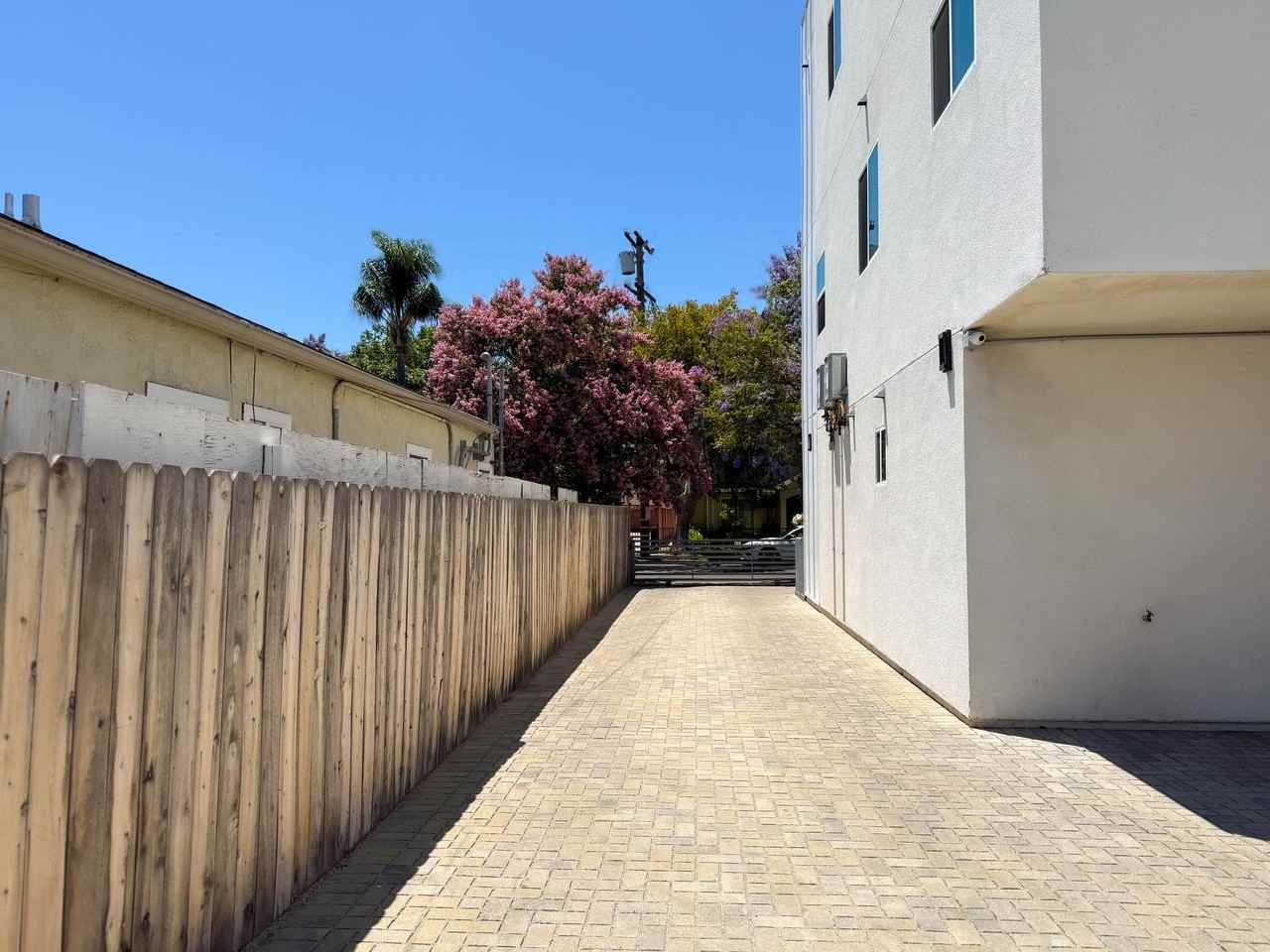 Case Townhomes - Photo 6 of 12