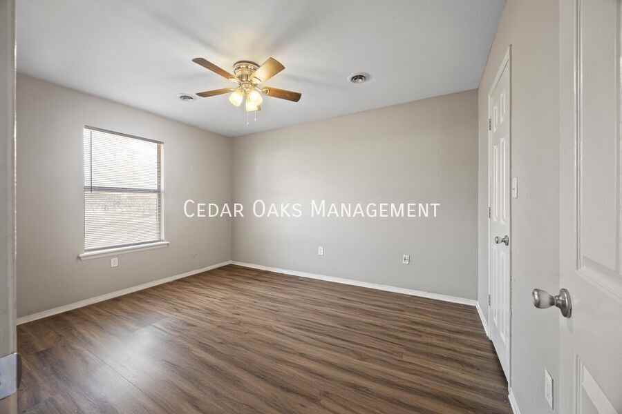 2374 N Raven Ln - Photo 5 of 44
