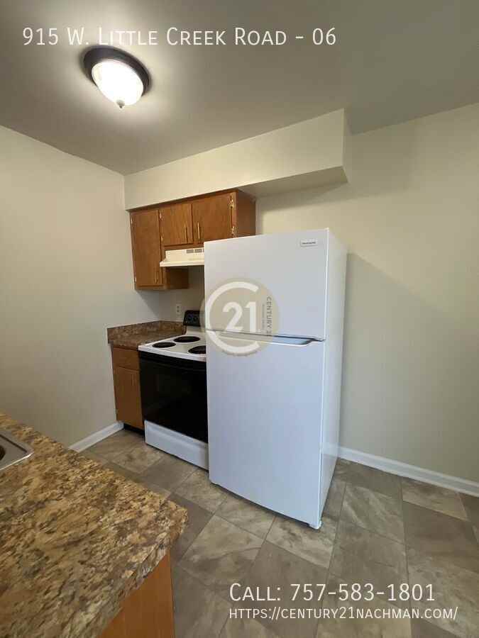 915 W Little Creek Rd #06 - Photo 6 of 12
