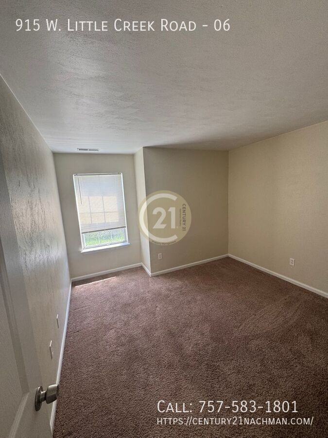 915 W Little Creek Rd #06 - Photo 7 of 12