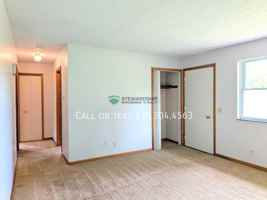 featured image of 3302 Highland Park NE
