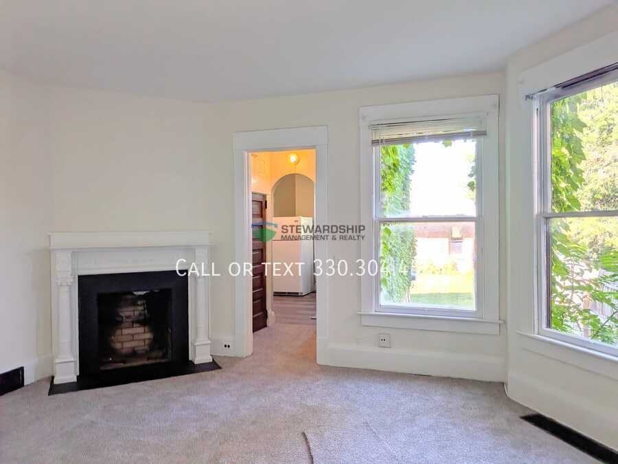 41 6th St Se - Photo 4 of 13