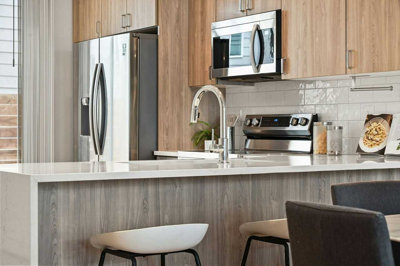 4270 13th Ave - Photo 4 of 46