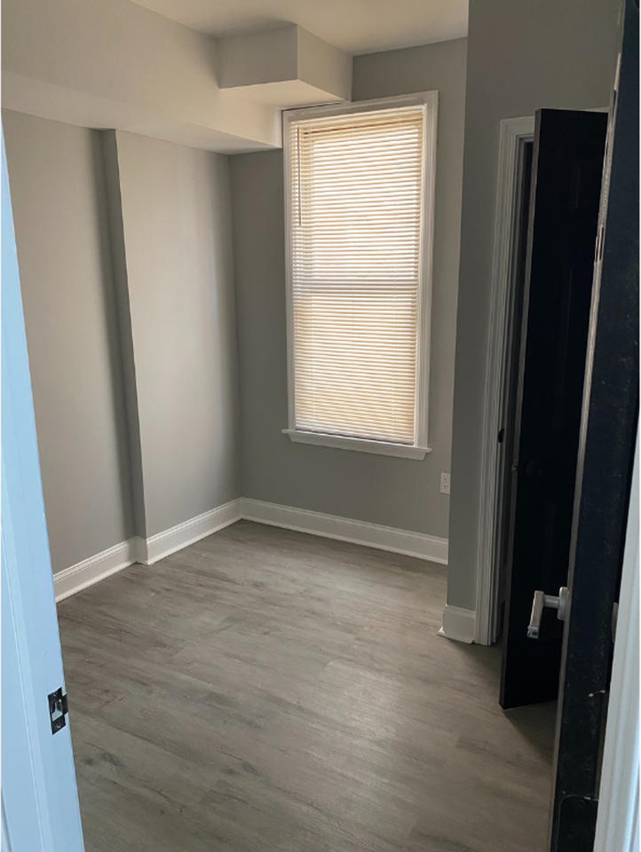 5114 Belair Road 1B Available $600 #1B - Photo 6 of 25