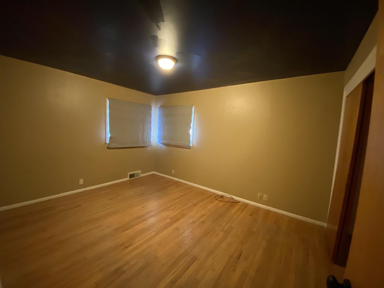 710 S 3rd Ave #1 - Photo 7 of 18