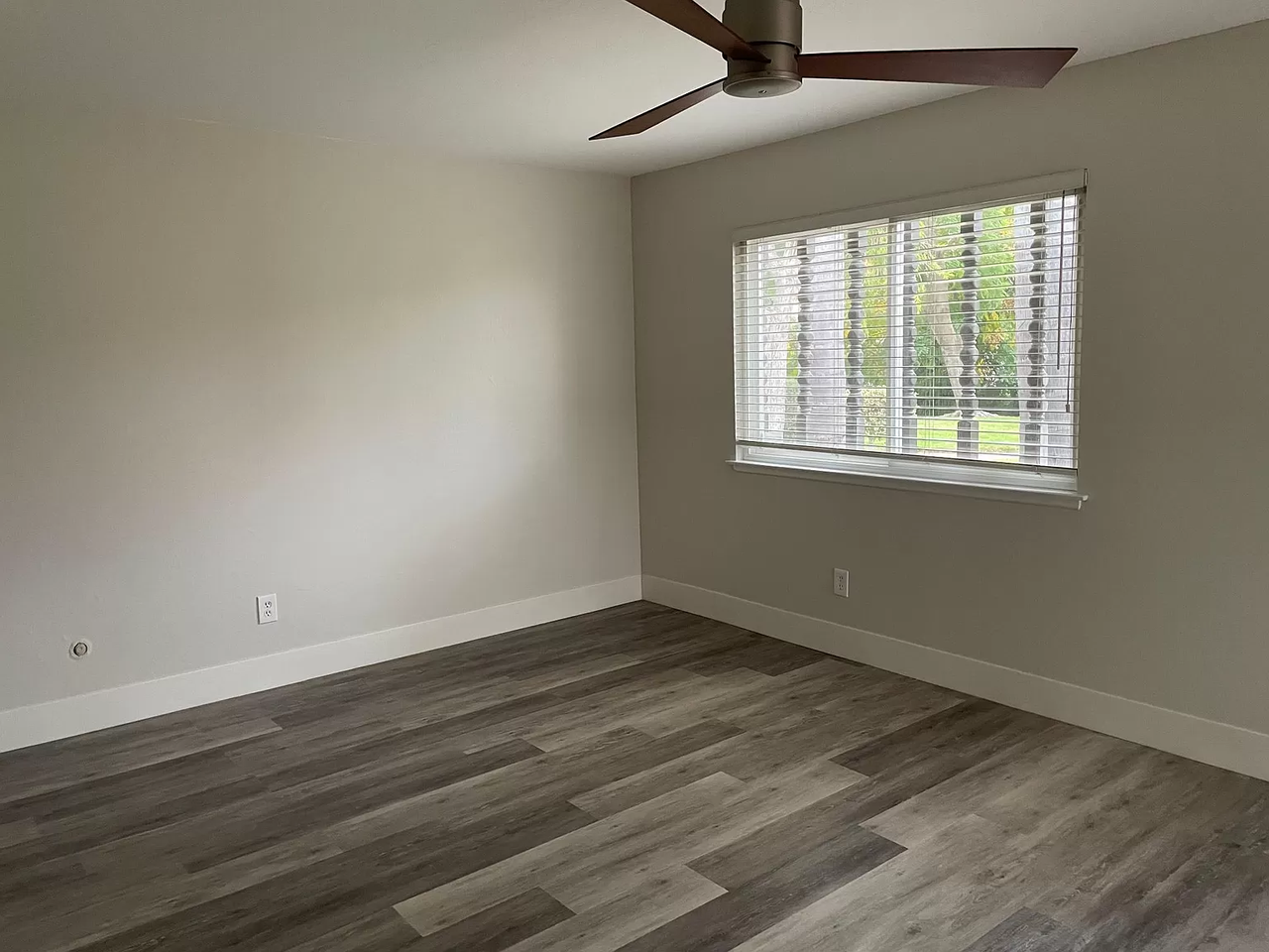 11918 Rancho Bernardo Road - Photo 3 of 5