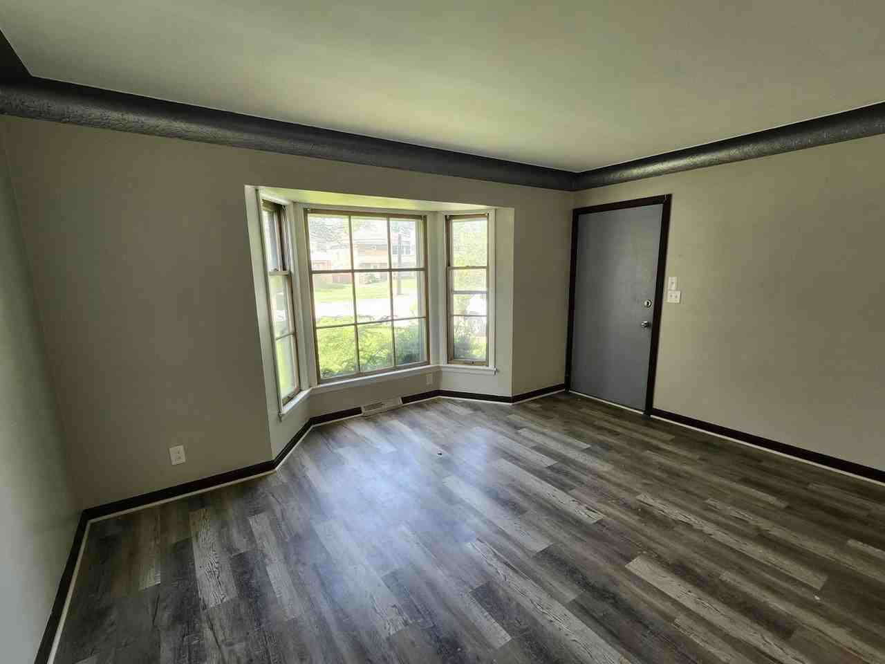 18314 Chagrin Blvd, Unit 1 - Photo 2 of 19