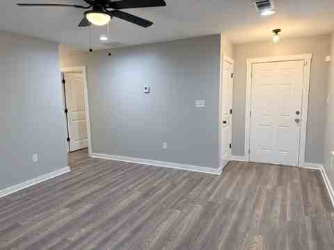 111 West Mallory Avenue - Photo 3 of 10