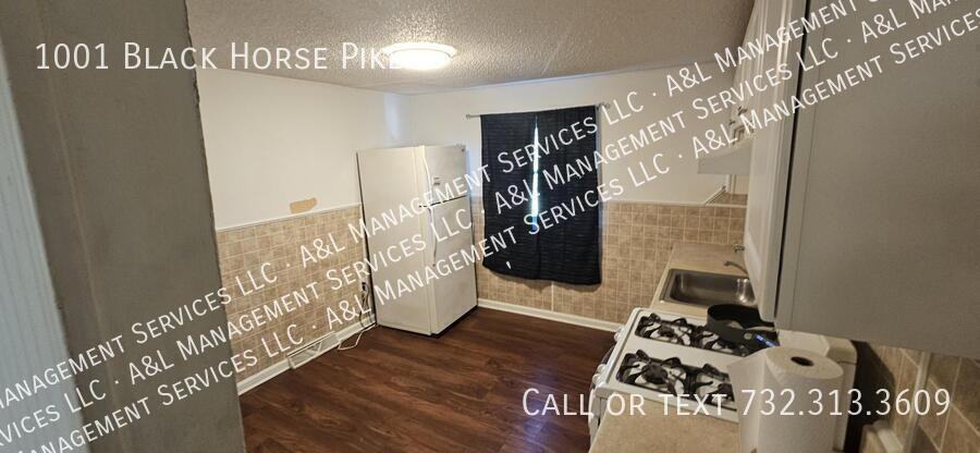 1001 Black Horse Pike - Photo 2 of 13
