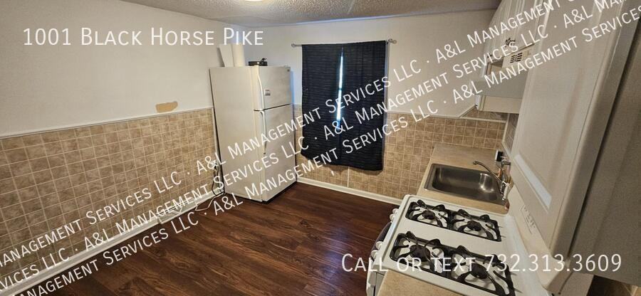 1001 Black Horse Pike - Photo 4 of 13