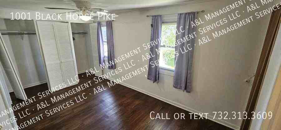 1001 Black Horse Pike - Photo 7 of 13
