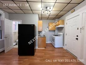 187 Avenue E #5M - Photo 1 of 1