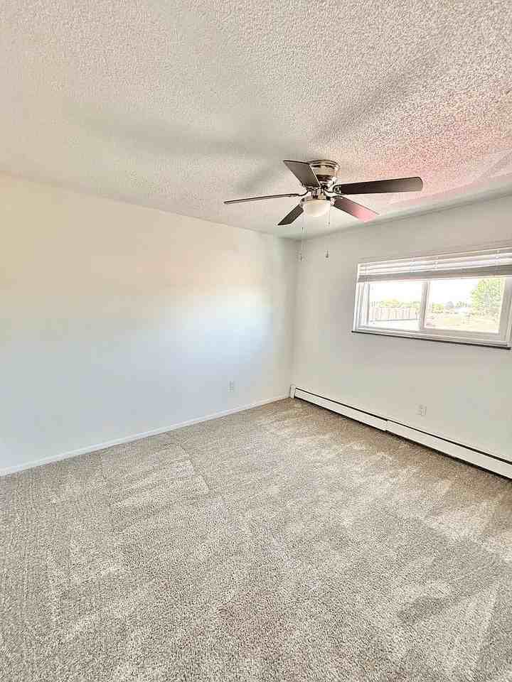 1936 Vinewood Ln #05 - Photo 3 of 9