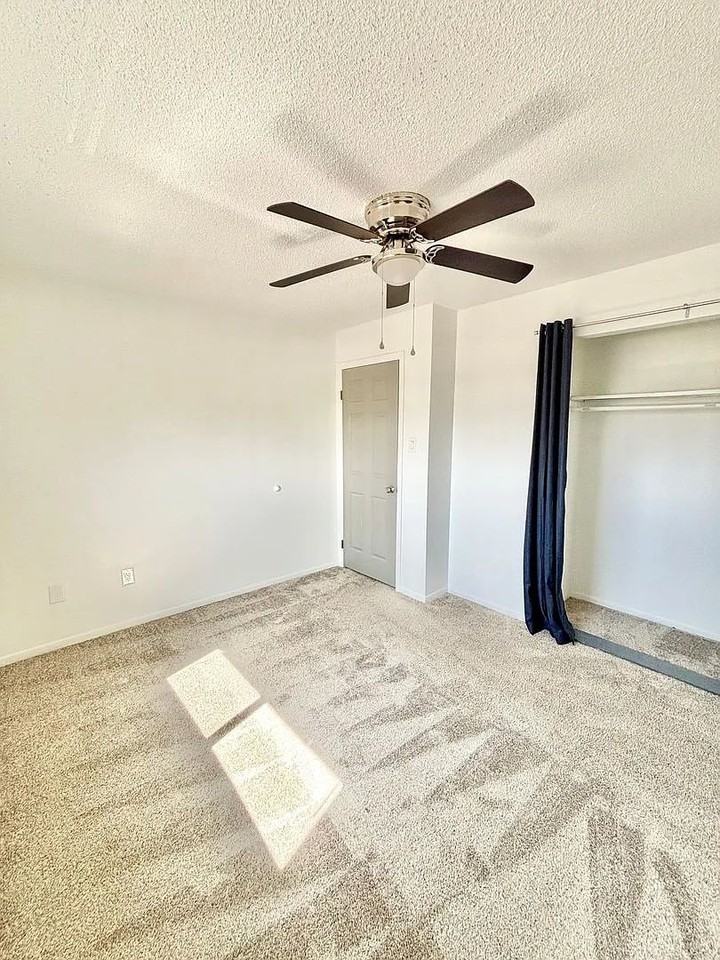 1936 Vinewood Ln #05 - Photo 5 of 9