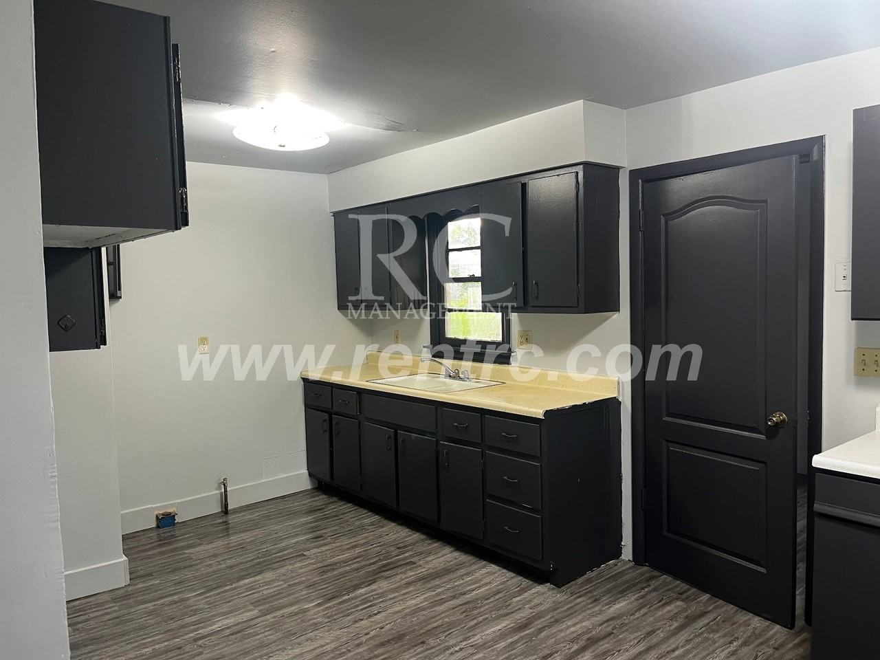 218 Tennessee Ave - Photo 2 of 13
