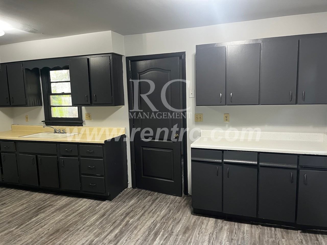 218 Tennessee Ave - Photo 3 of 13