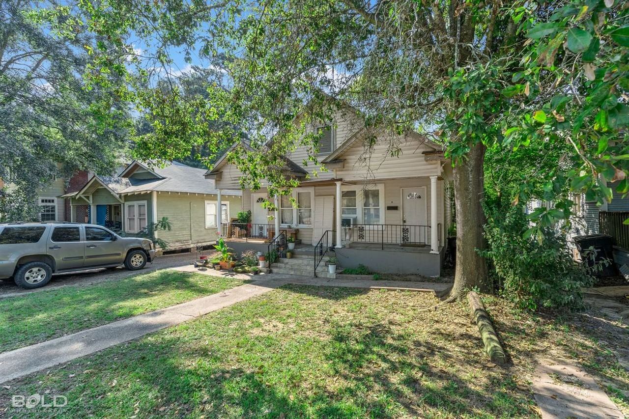 649B Merrick St - Photo 2 of 18