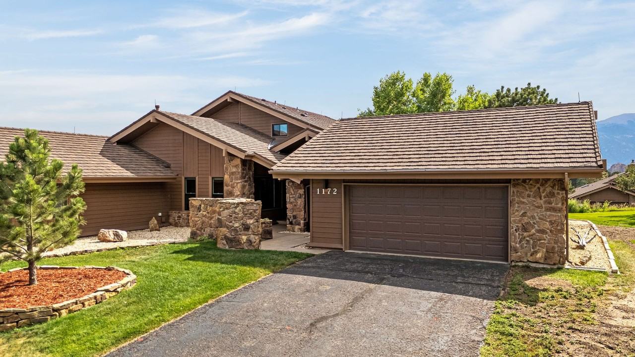 1172 Hill Cir