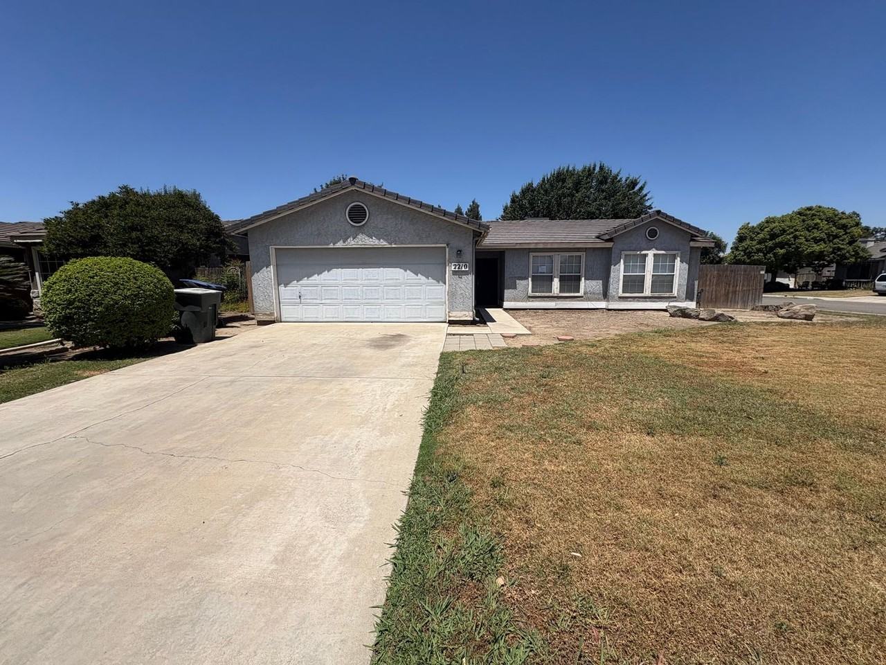 2210 W Buena Vista Ave - Photo 2 of 33