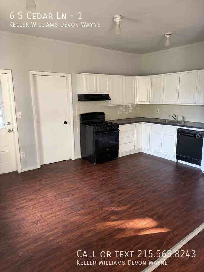 6 S Cedar Ln #1 - Photo 4 of 8