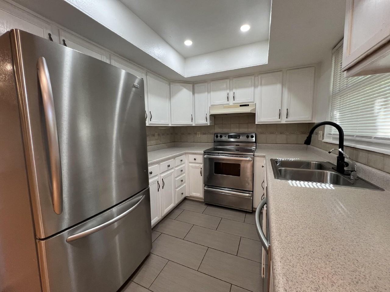 13071 Irving Ct - Photo 3 of 22