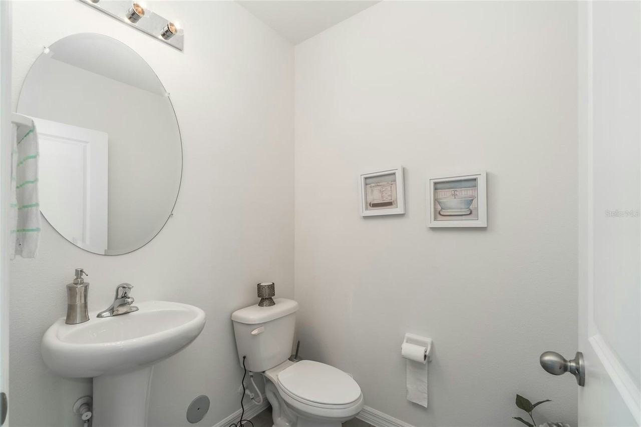 10008 Jadite Pl - Photo 2 of 22