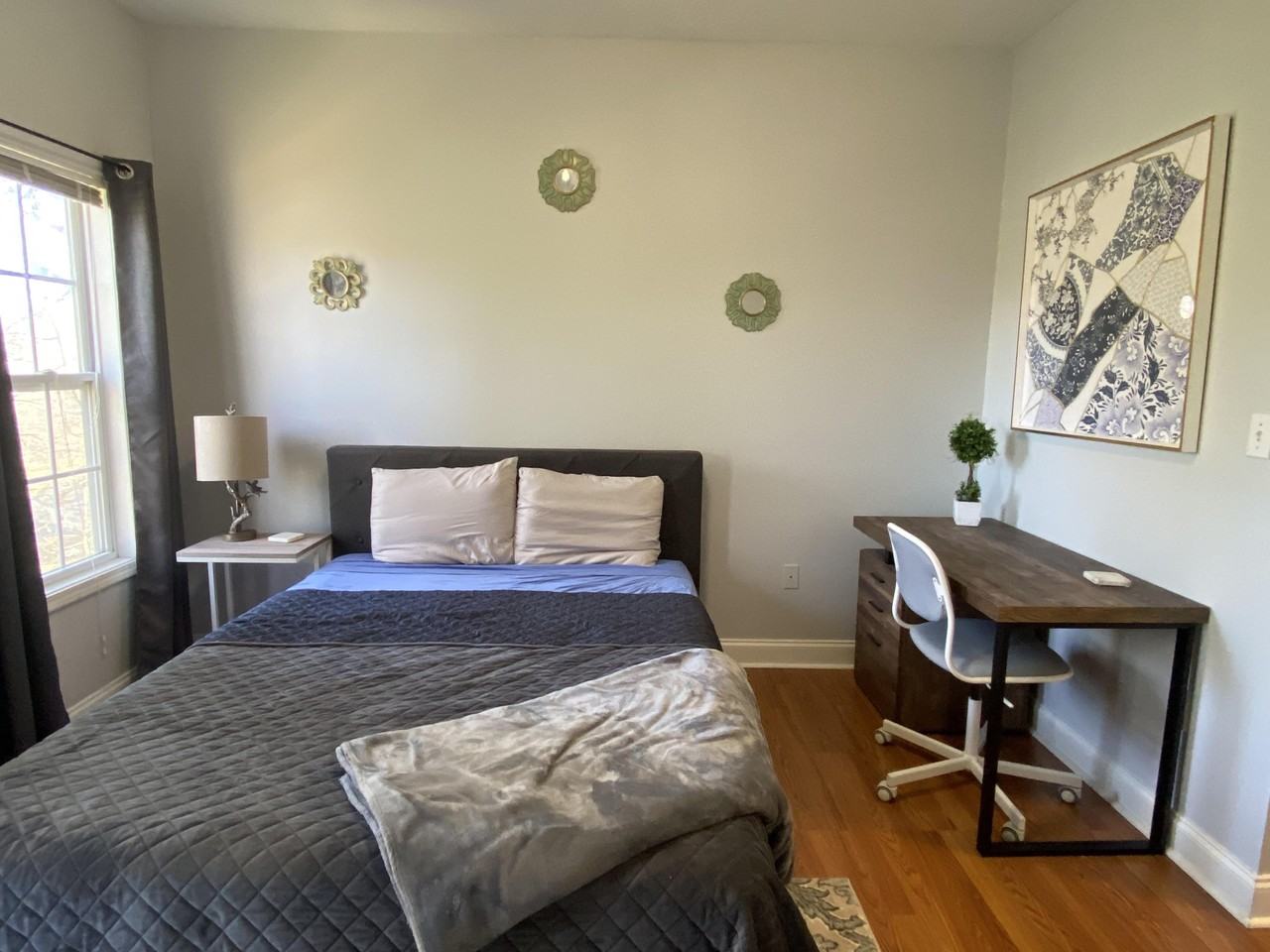 130 Vanira Ave Se #B - Photo 6 of 10