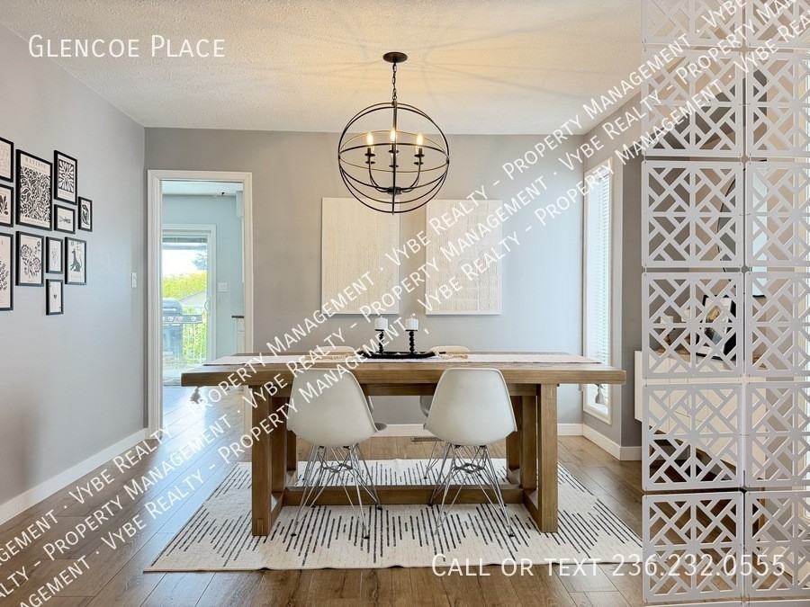 2937 Glencoe Pl - Photo 6 of 37
