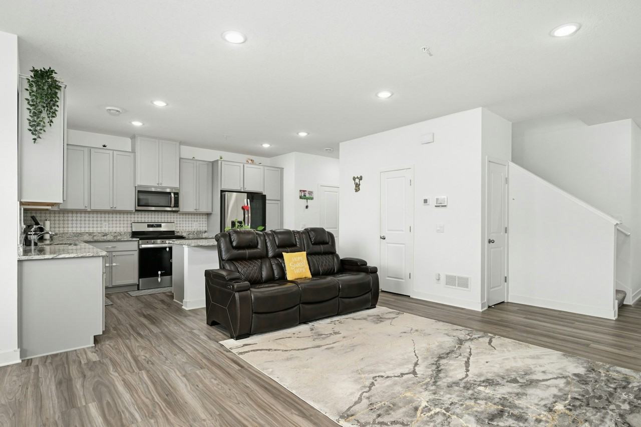 13788 Kaylemore Trail - Photo 7 of 40