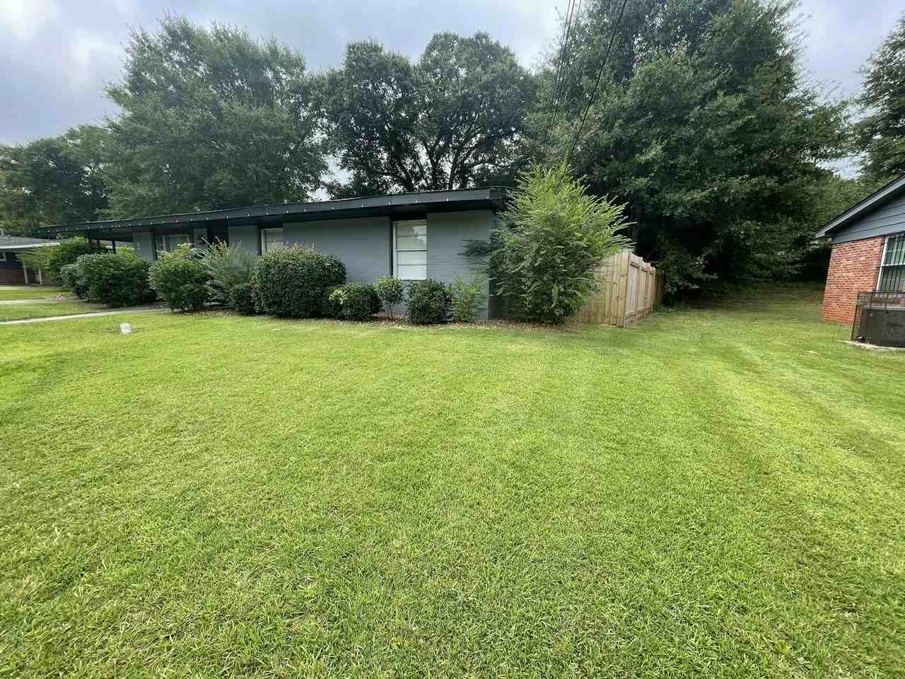 2805 Camellia Street - Photo 3 of 18