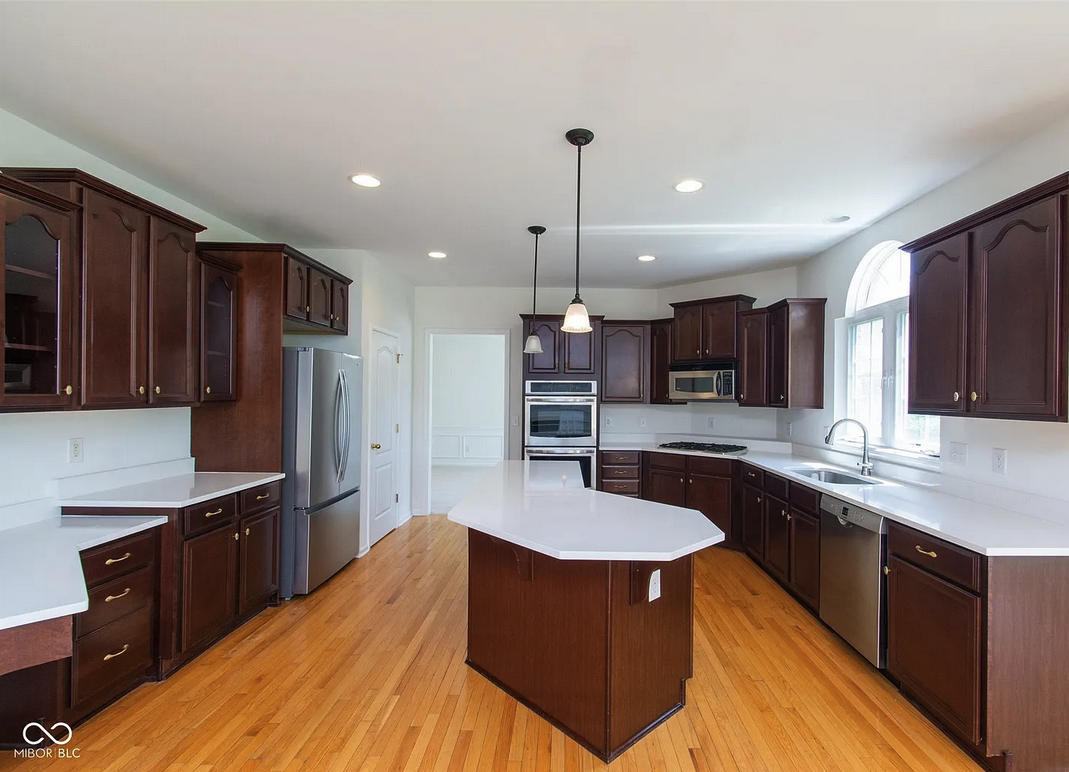 2641 Dawn Ridge Drive - Photo 2 of 3