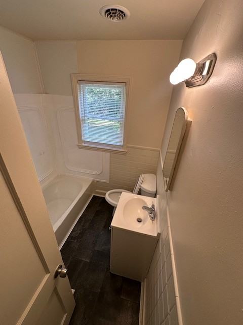 369 Juless St #1 - Photo 7 of 9