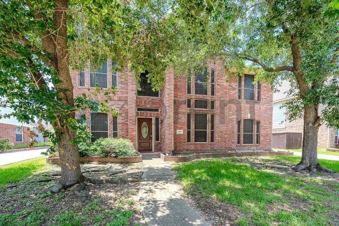 19927 Cypresswood Sq - Photo 4 of 45