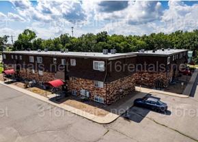 $700 - Bailey Court Apartments - Newly Renovated 2 Bedroom, 1.5 Bathroom! - Photo 1 of 1