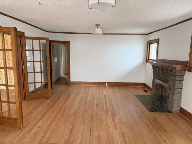 311 E 13th St #1 - Photo 2 of 24