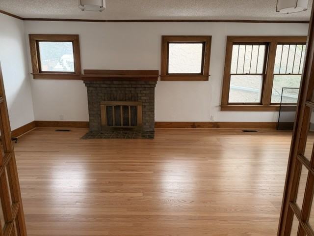 311 E 13th St #1 - Photo 3 of 24
