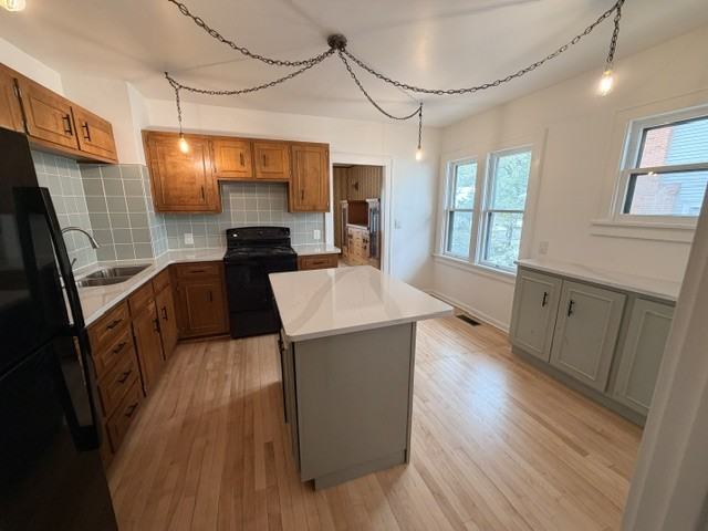 311 E 13th St #1 - Photo 6 of 24