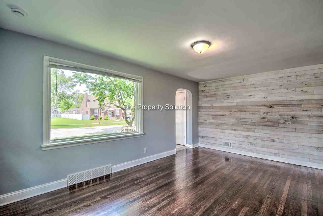 329 N Jay St #1 - Photo 6 of 20