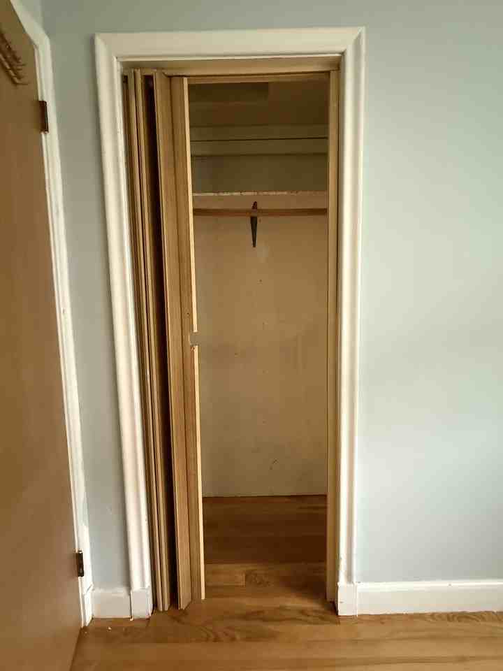 15 Swan St #1 - Photo 5 of 10