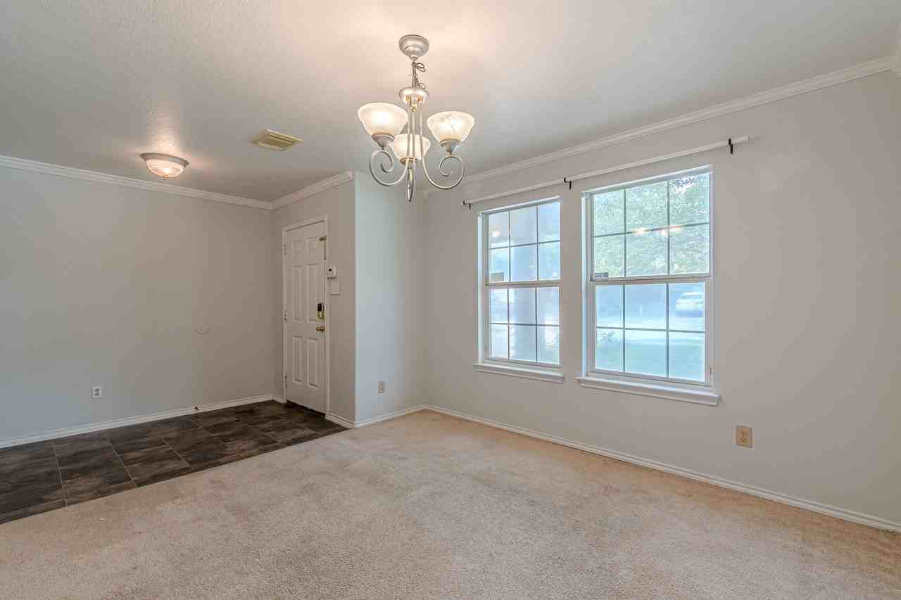 164 Springtree Holw #1 - Photo 6 of 46
