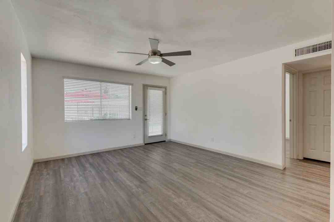 8631 E Coronado Rd - Photo 2 of 43