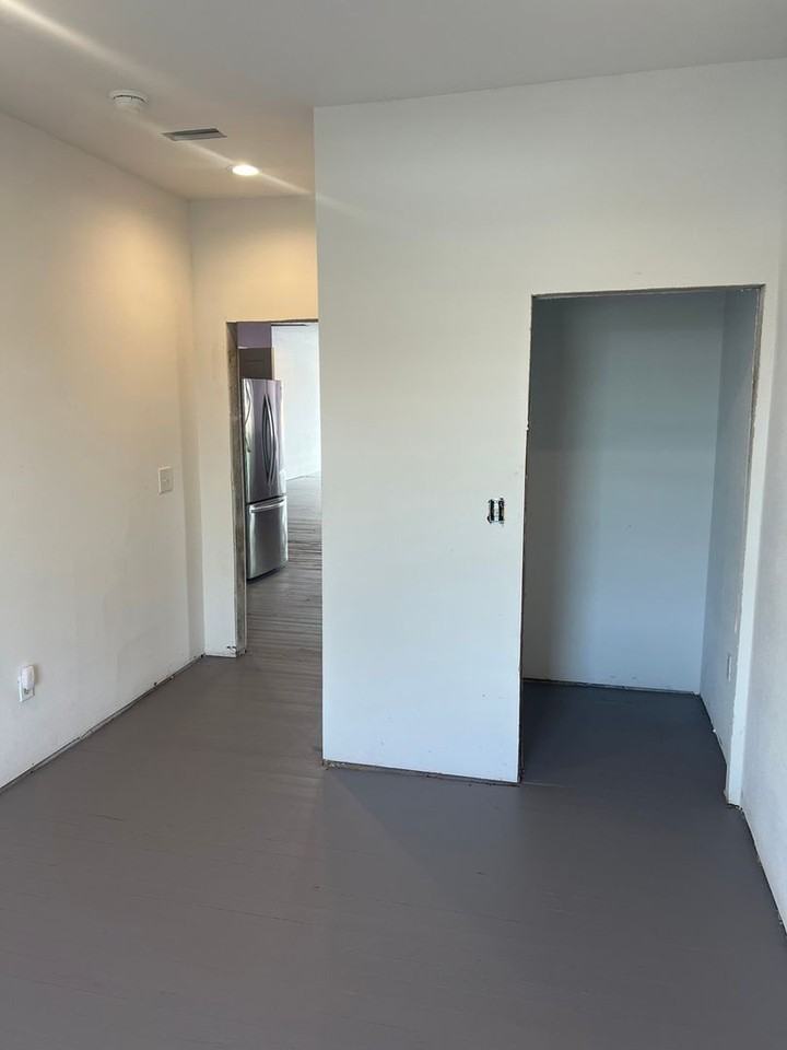 513 Main St - Photo 4 of 16