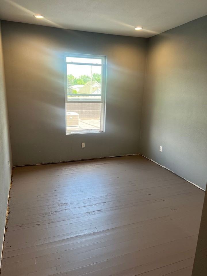 513 Main St - Photo 7 of 16