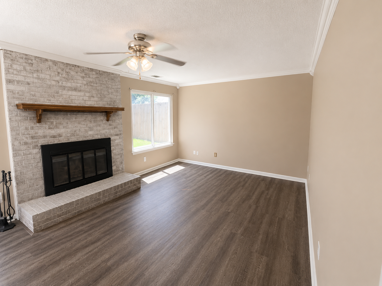 1836 Haviland Dr #1 - Photo 3 of 11