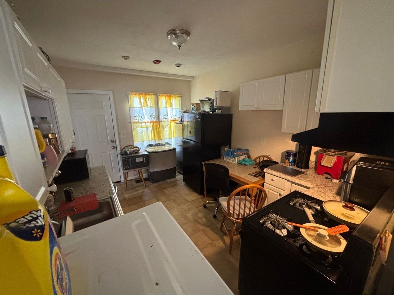31 S Stowell St. - Photo 3 of 28