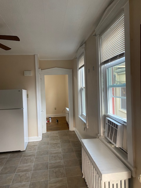 450 N Queen St - Photo 4 of 11