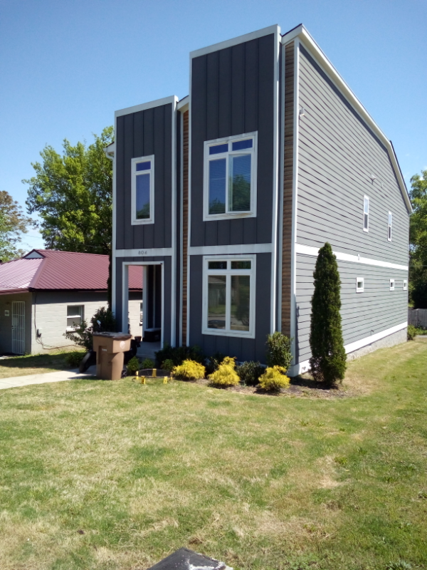 804 Lena St - Photo 6 of 22