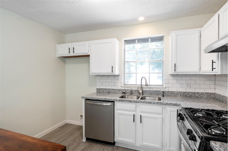 5314 Hazelgrove Dr - Photo 5 of 17