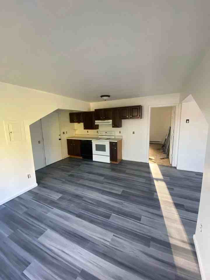 104 W Main St #1 - Photo 3 of 5
