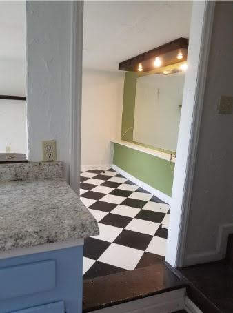 1222B Hillview Rd - Photo 2 of 11
